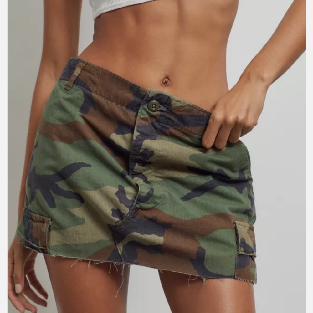 Urban Renewal Camo Mini skirt